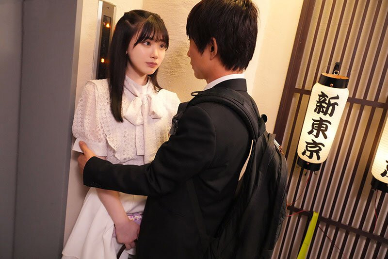 Ôn lại kỷ niệm sung sướng cùng tình cũ trong buổi họp lớp